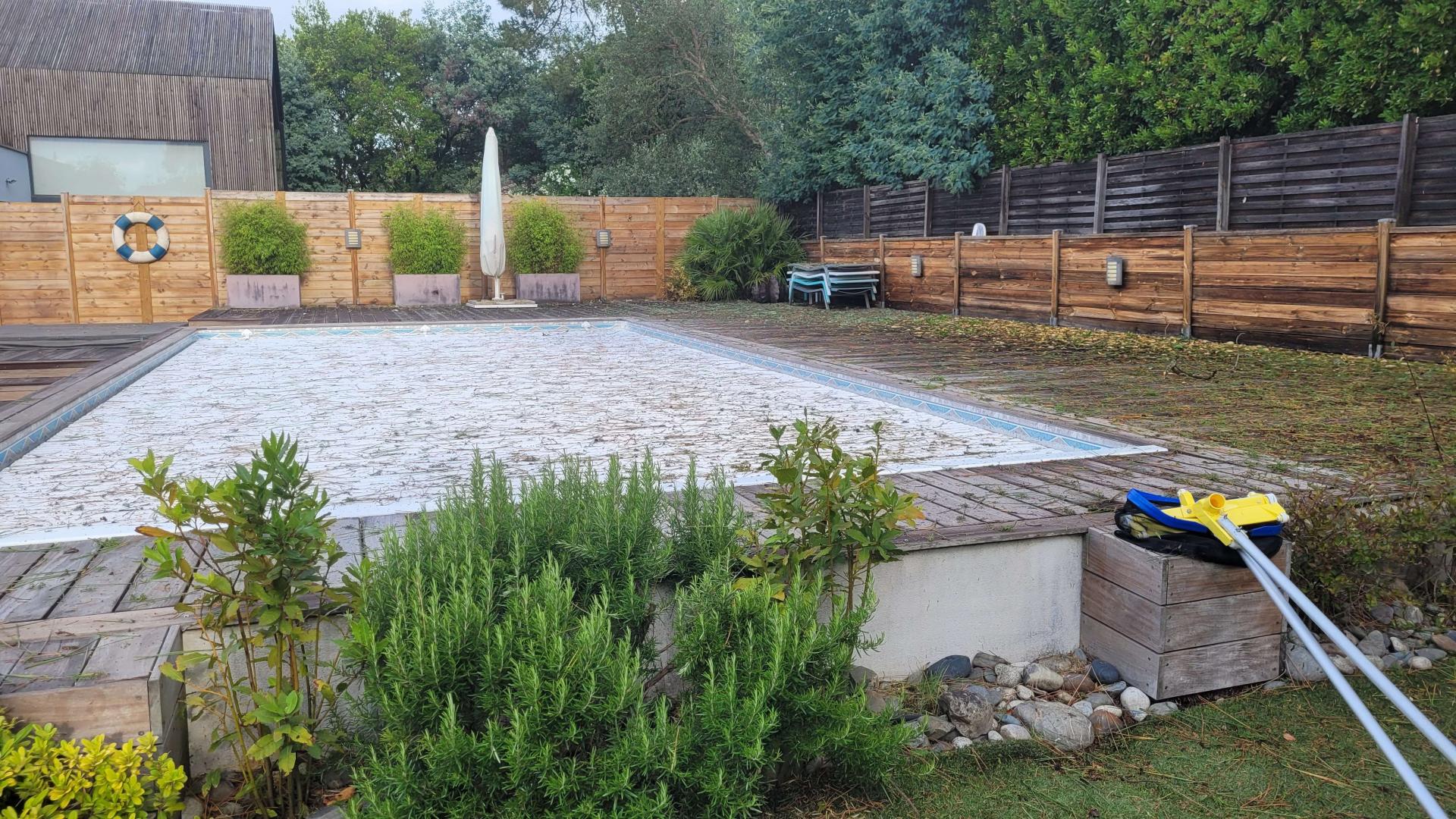 Piscine débordement Pyla sur mer Construction piscine La Teste-de-Buch